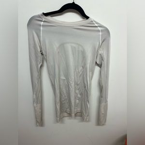 lululemon pure white swiftly tech long sleeve shirt. size 4🤍